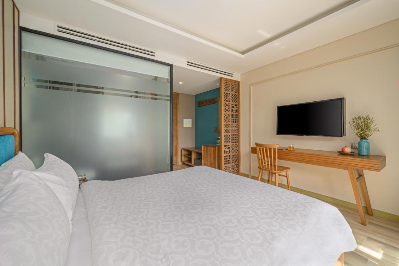 Brilliant Majestic Hotel Da Nang Bagian luar foto