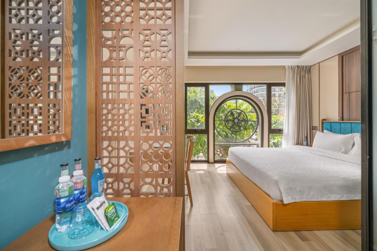 Brilliant Majestic Hotel Da Nang Bagian luar foto