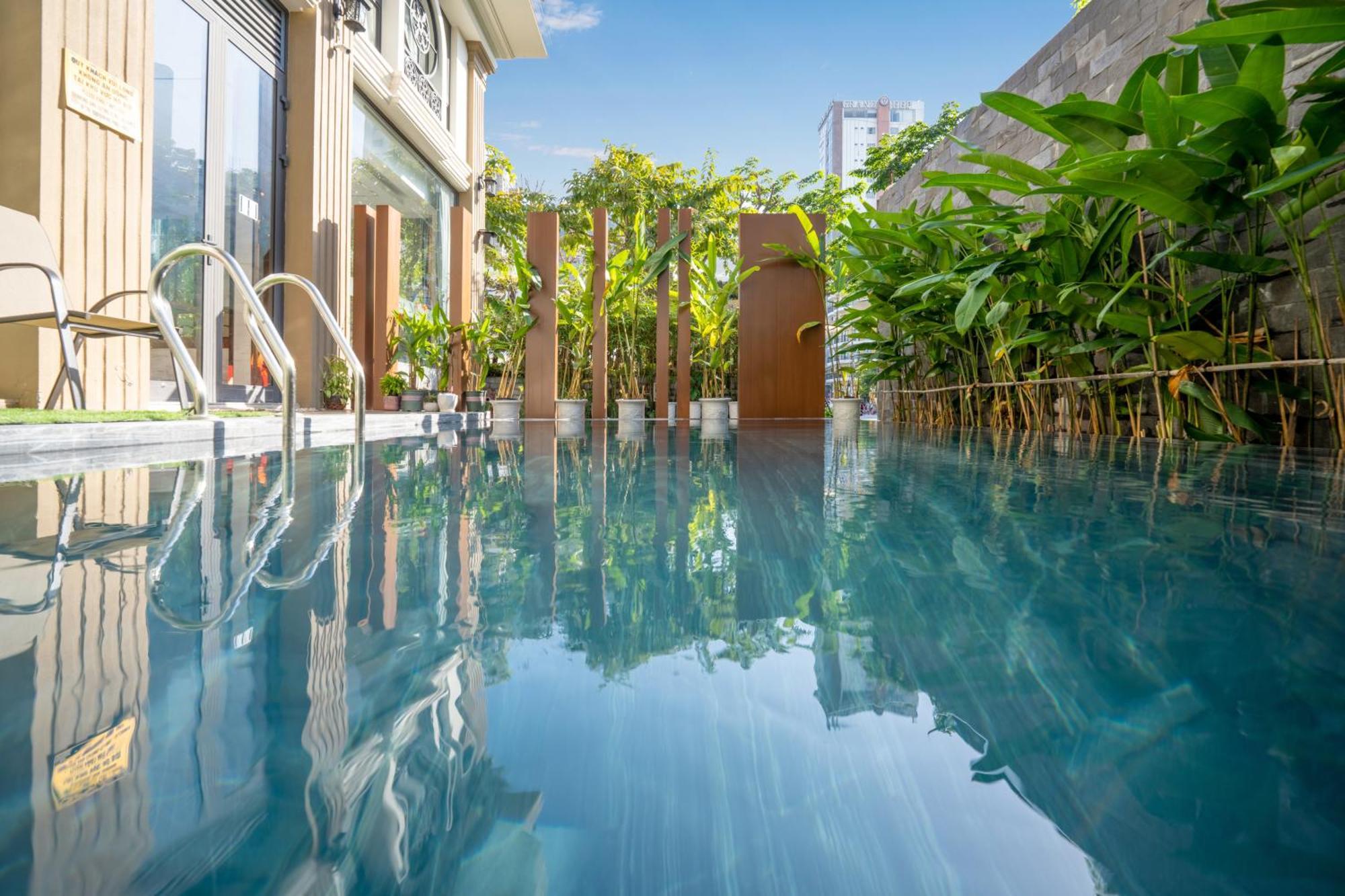 Brilliant Majestic Hotel Da Nang Bagian luar foto