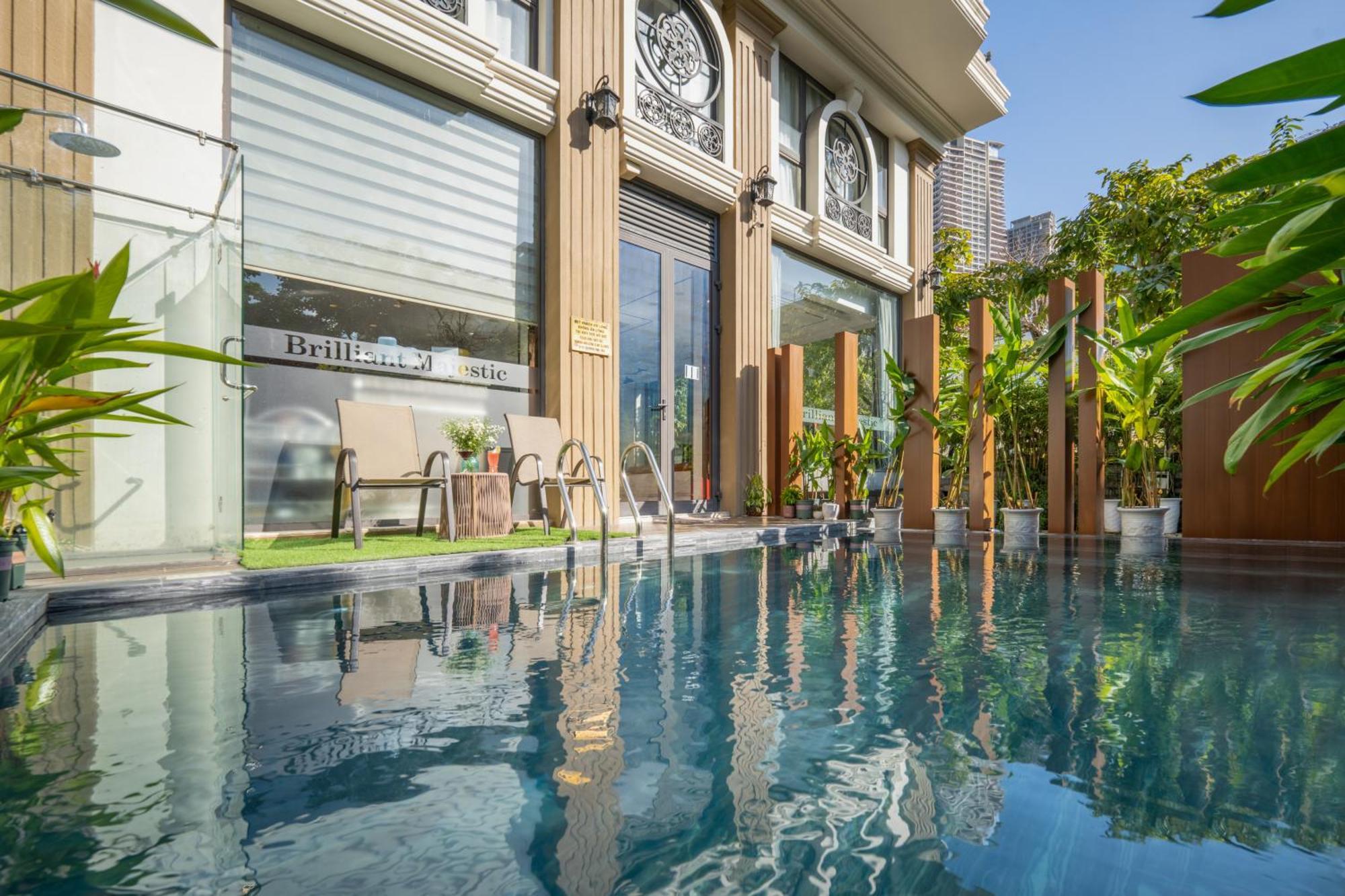 Brilliant Majestic Hotel Da Nang Bagian luar foto