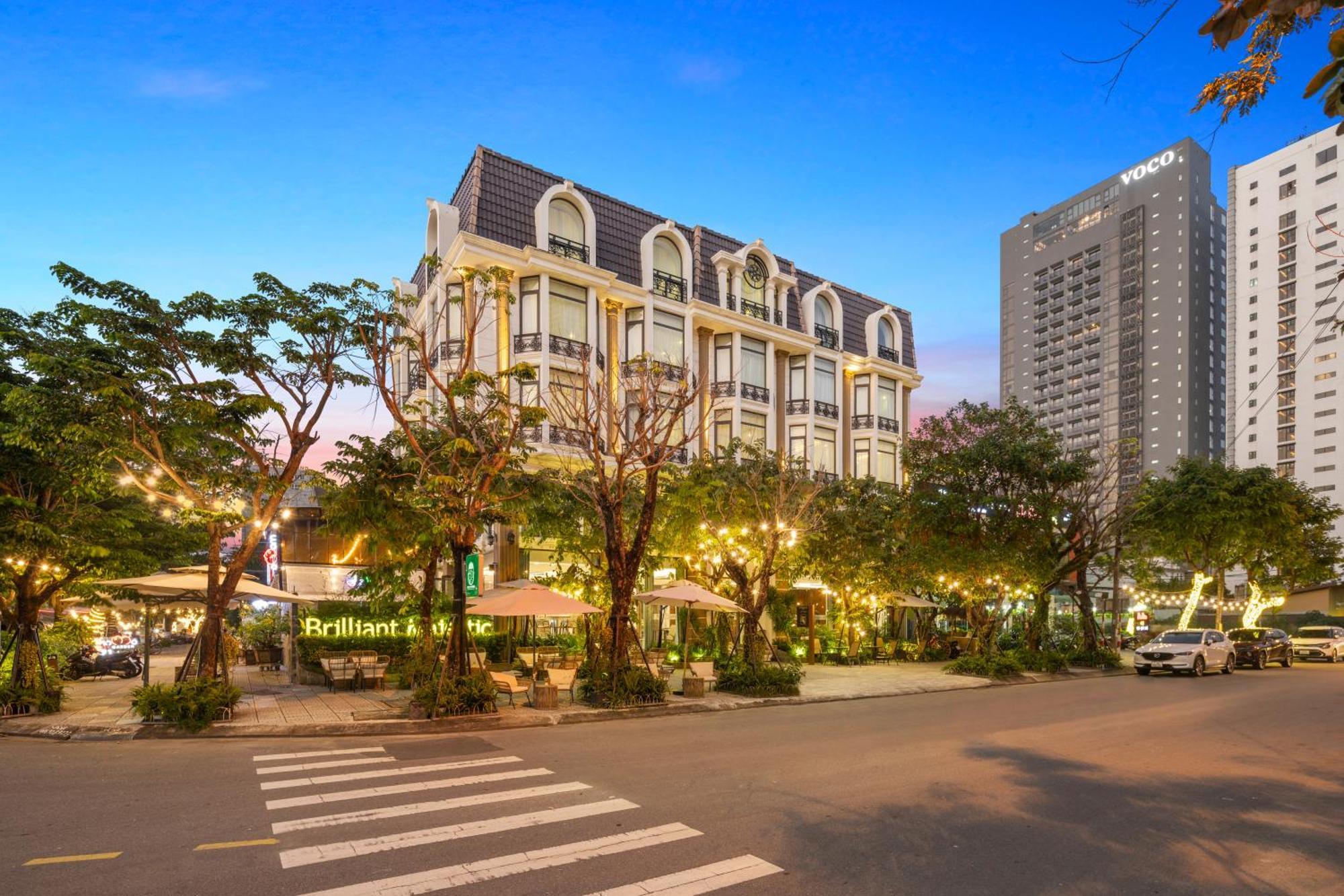 Brilliant Majestic Hotel Da Nang Bagian luar foto