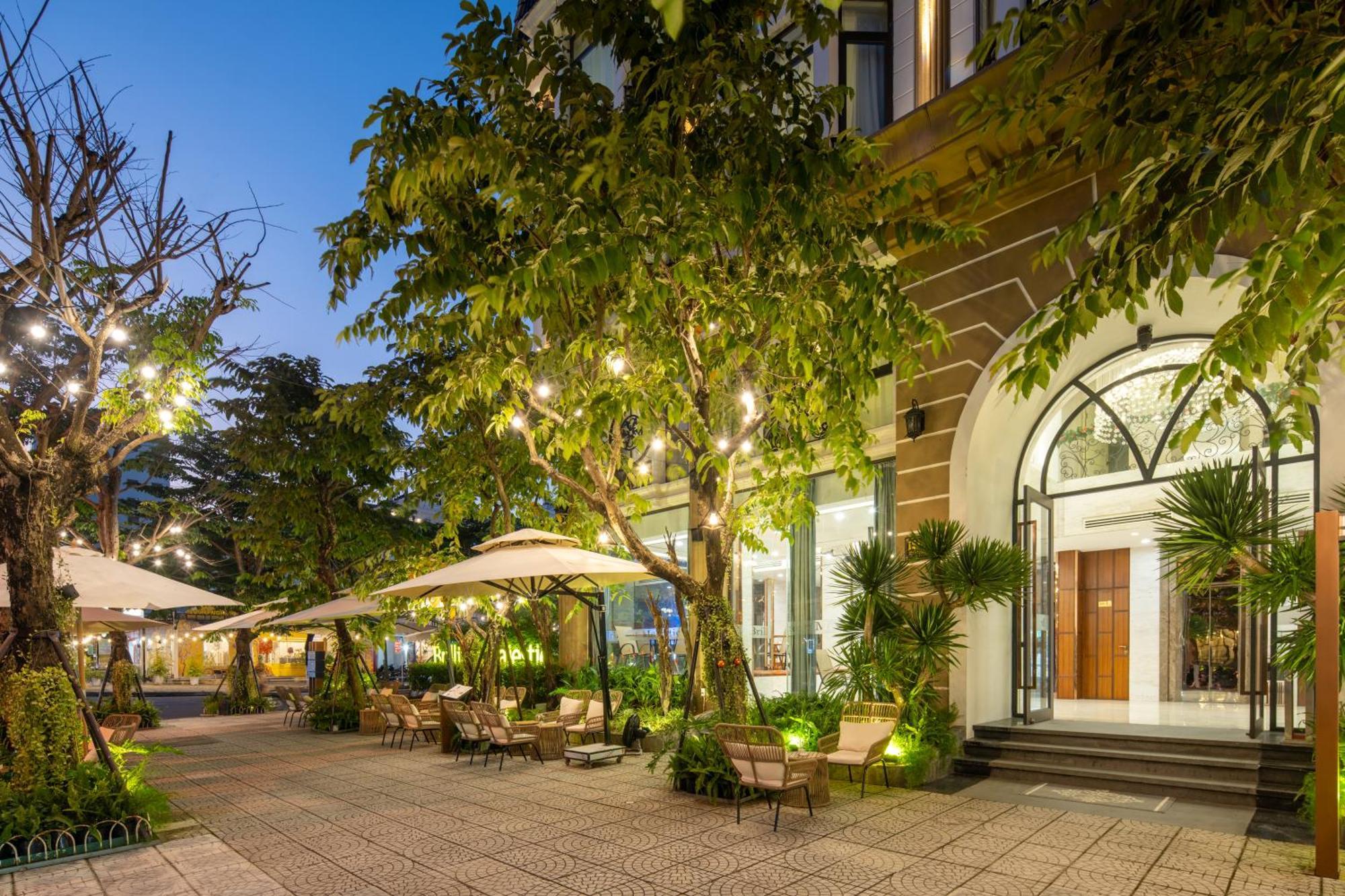 Brilliant Majestic Hotel Da Nang Bagian luar foto