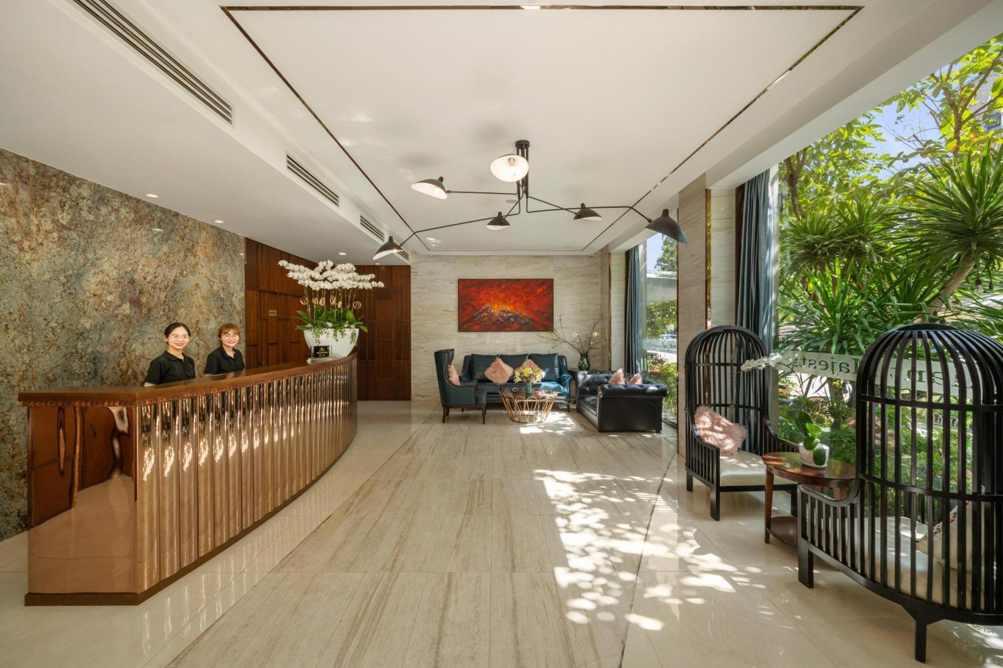 Brilliant Majestic Hotel Da Nang Bagian luar foto