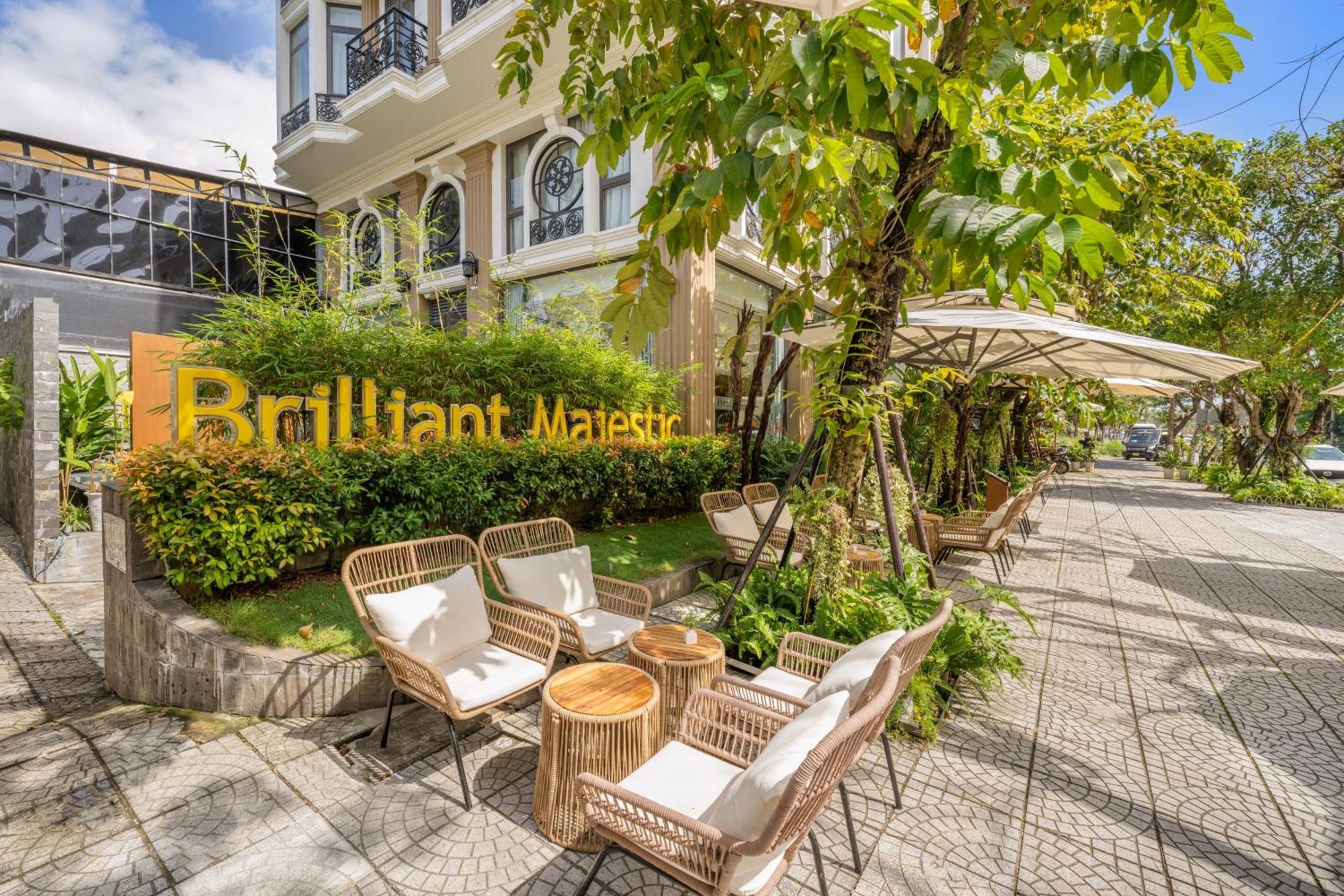 Brilliant Majestic Hotel Da Nang Bagian luar foto