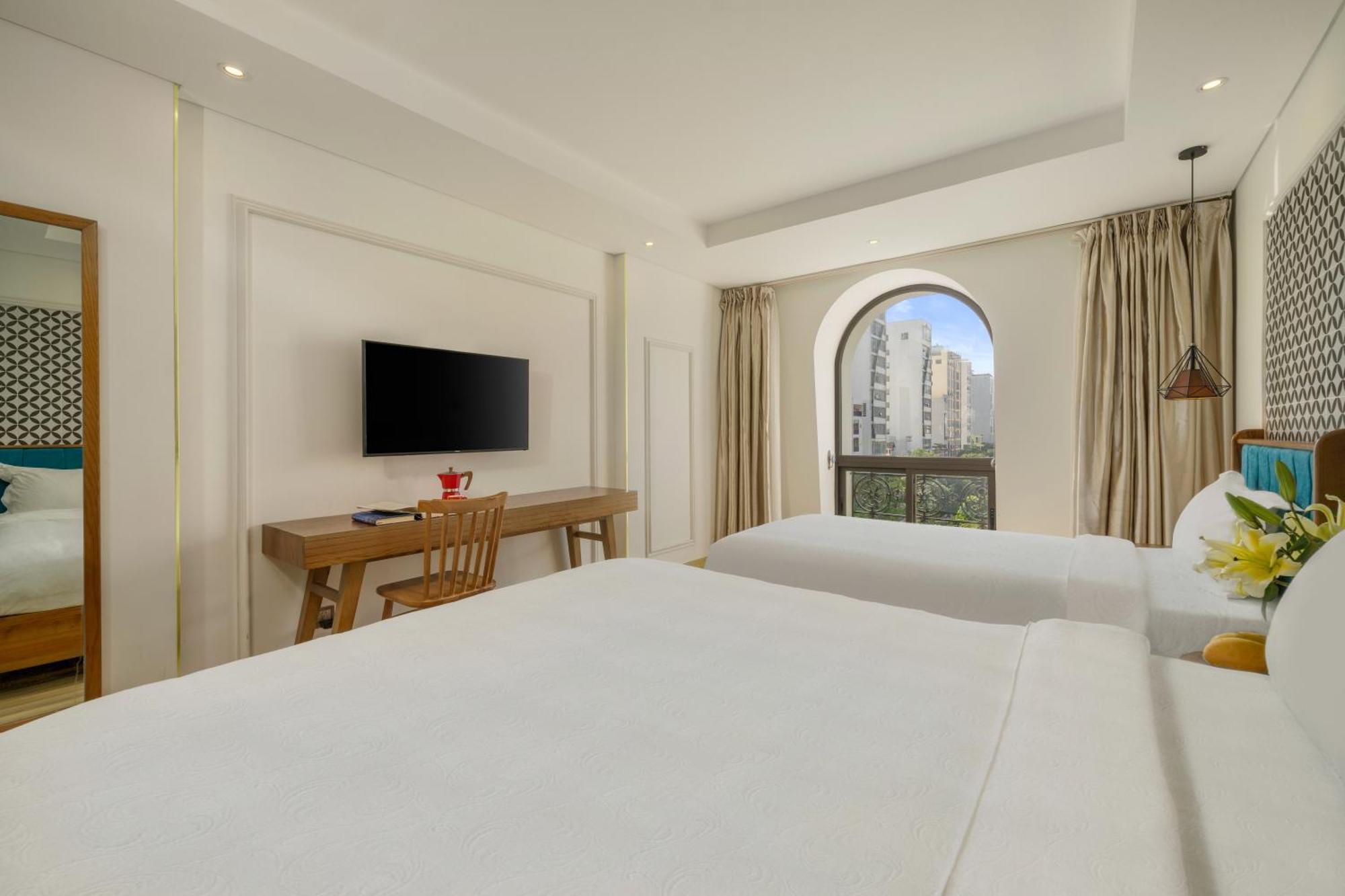 Brilliant Majestic Hotel Da Nang Bagian luar foto
