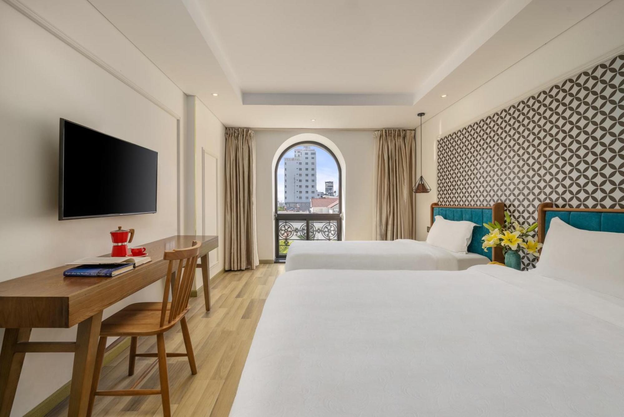 Brilliant Majestic Hotel Da Nang Bagian luar foto