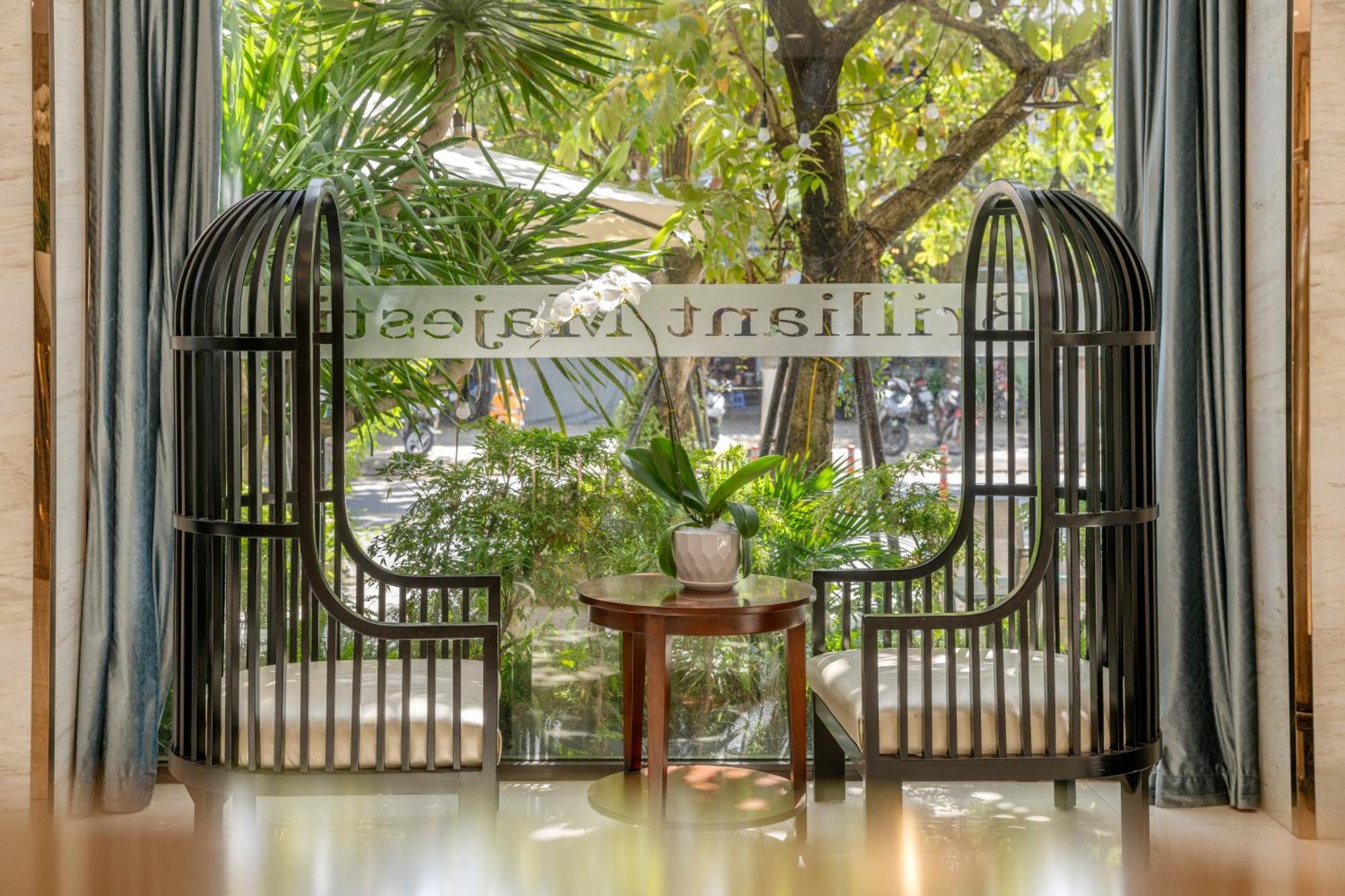 Brilliant Majestic Hotel Da Nang Bagian luar foto