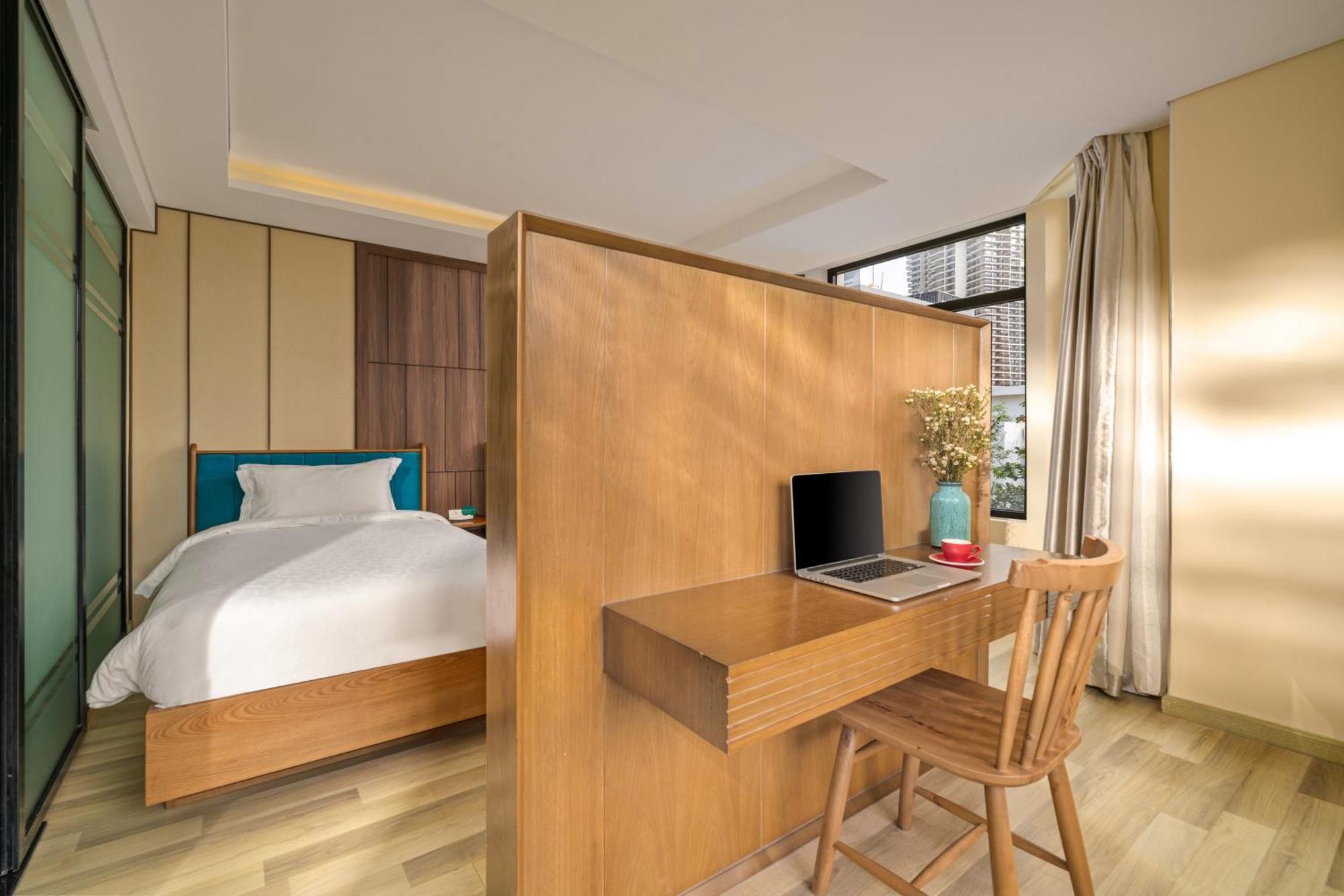 Brilliant Majestic Hotel Da Nang Bagian luar foto