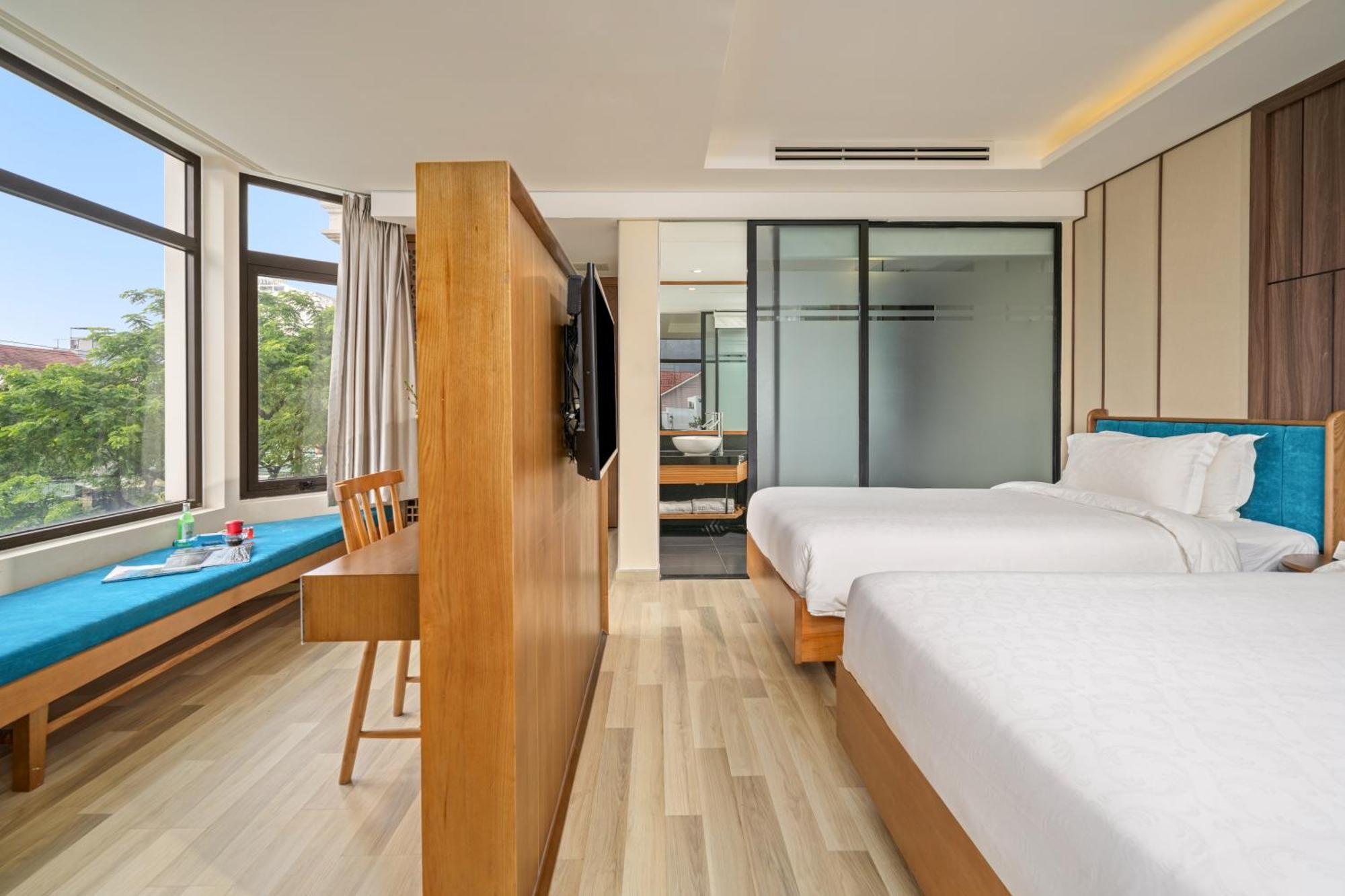 Brilliant Majestic Hotel Da Nang Bagian luar foto