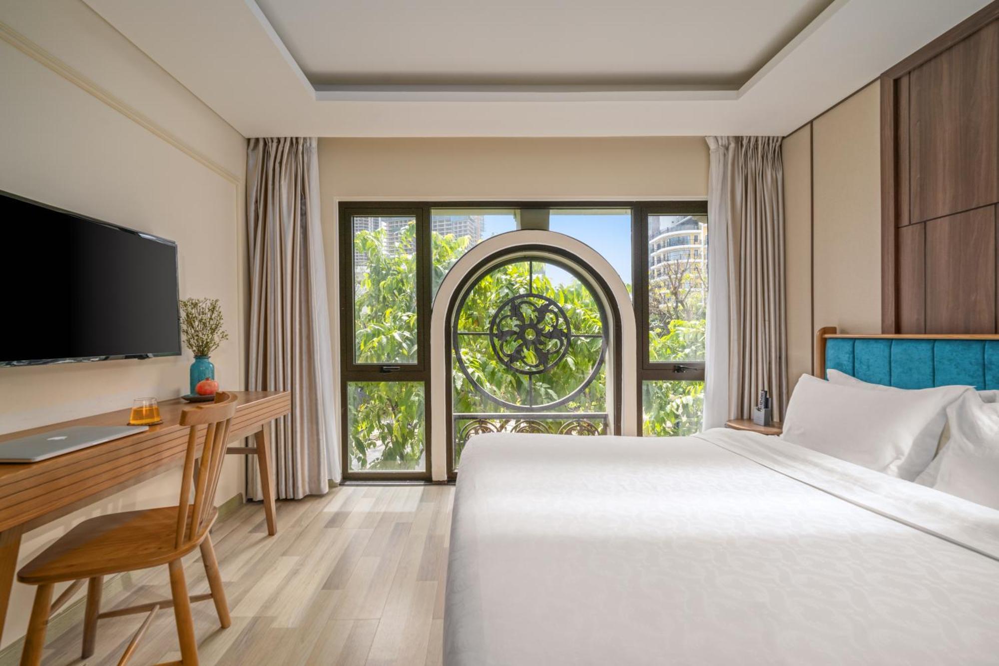 Brilliant Majestic Hotel Da Nang Bagian luar foto